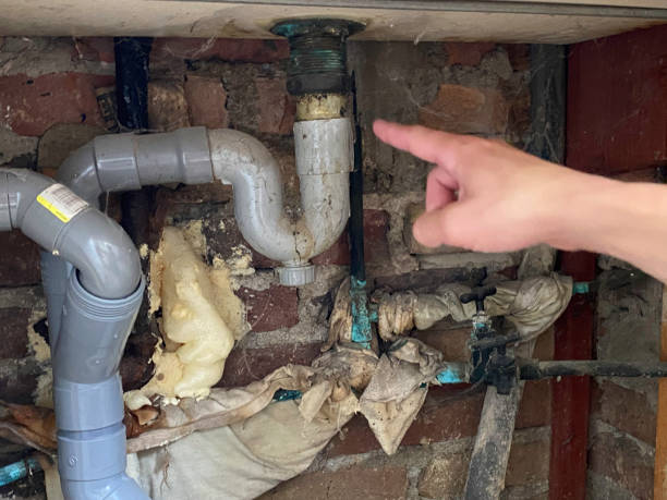 Best Commercial water damage restoration  in Tichigan, WI